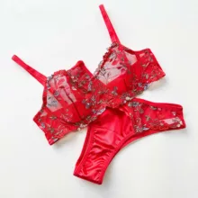 ست شورت و سوتین زنانه نوشه پوش مدل توری کد 88826