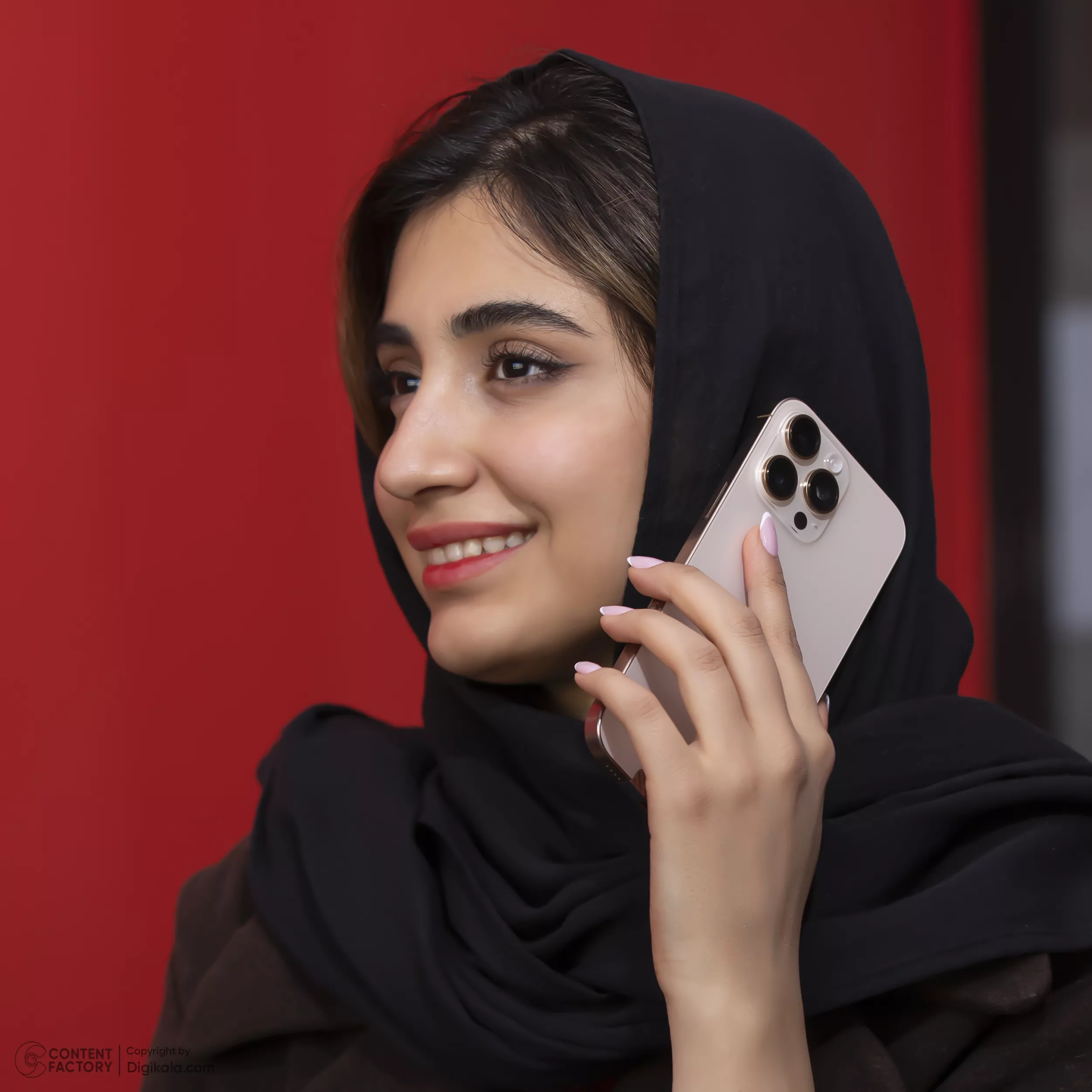 گوشی موبایل اپل مدل iPhone 16 Pro Max ZAA دو سیم کارت ظرفیت 256 گیگابایت و رم 8 گیگابایت - به همراه شارژر 20 وات اپل