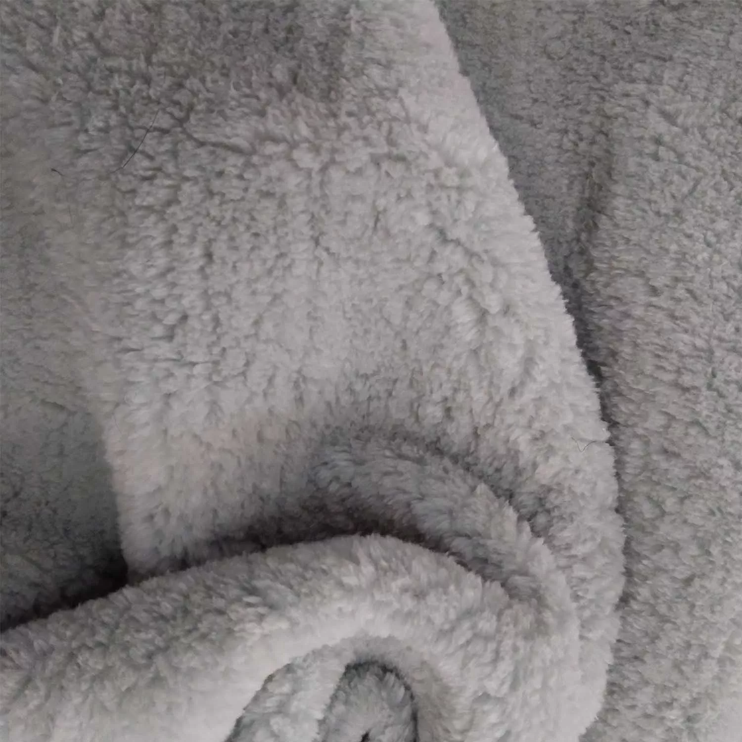 پتو مسافرتی یک نفره مدل Micro سایز 200x150 سانتیمتر