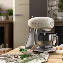 همزن کاسه‌دار 4.8 لیتری اسمگ مدل SMF02