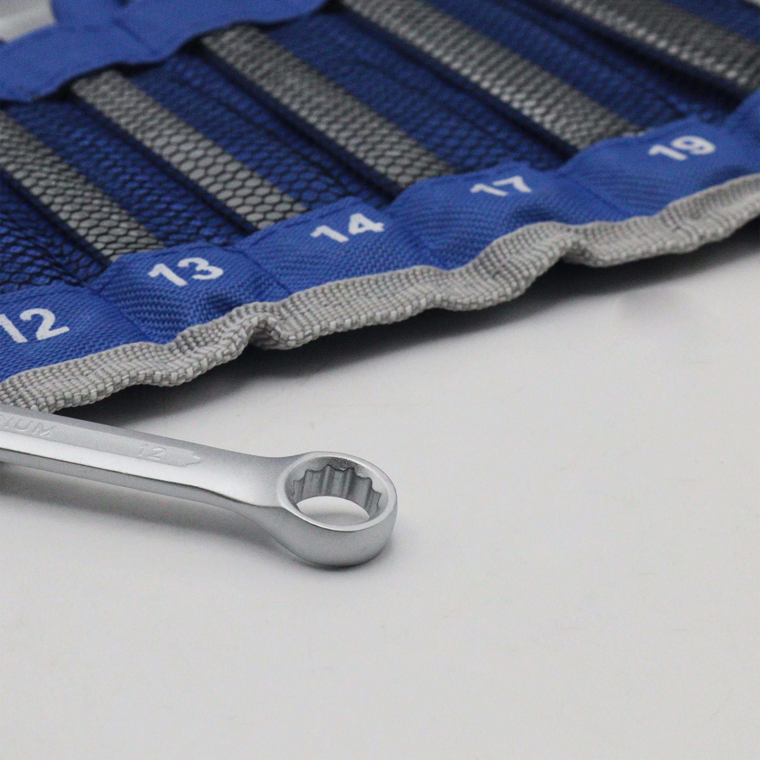 آچار یکسر تخت و یکسر رینگی ویکا مدل YP-WK16004-6/22MM  مجموعه 12 عددی