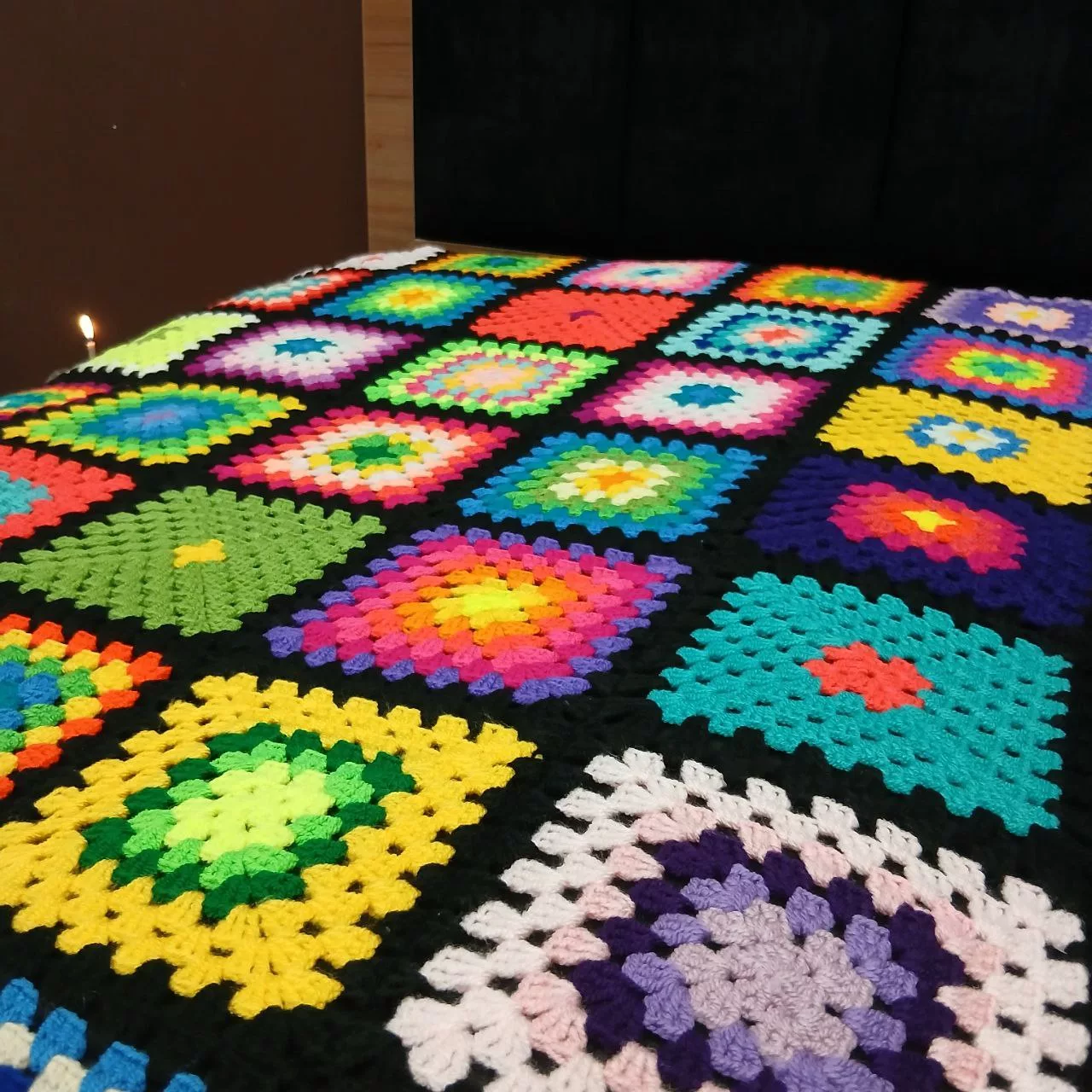 روتختی دو نفره مدل تاج سایز 200x200 سانتیمتر