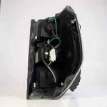 چراغ خطر عقب سمت راست مدل APG مناسب برای کارون زامیاد