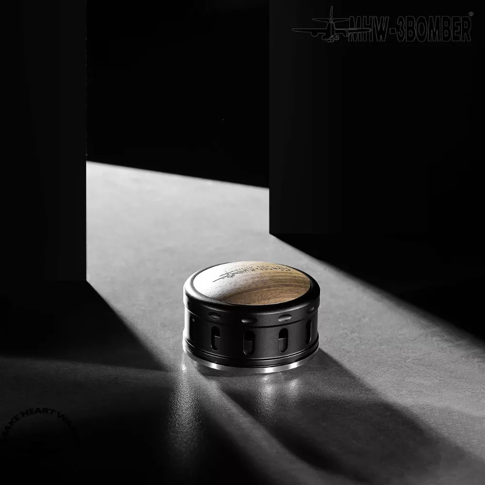 لولر قهوه ام اچ دبلیو تری بمبر مدل فالکون گرویتی کد 51