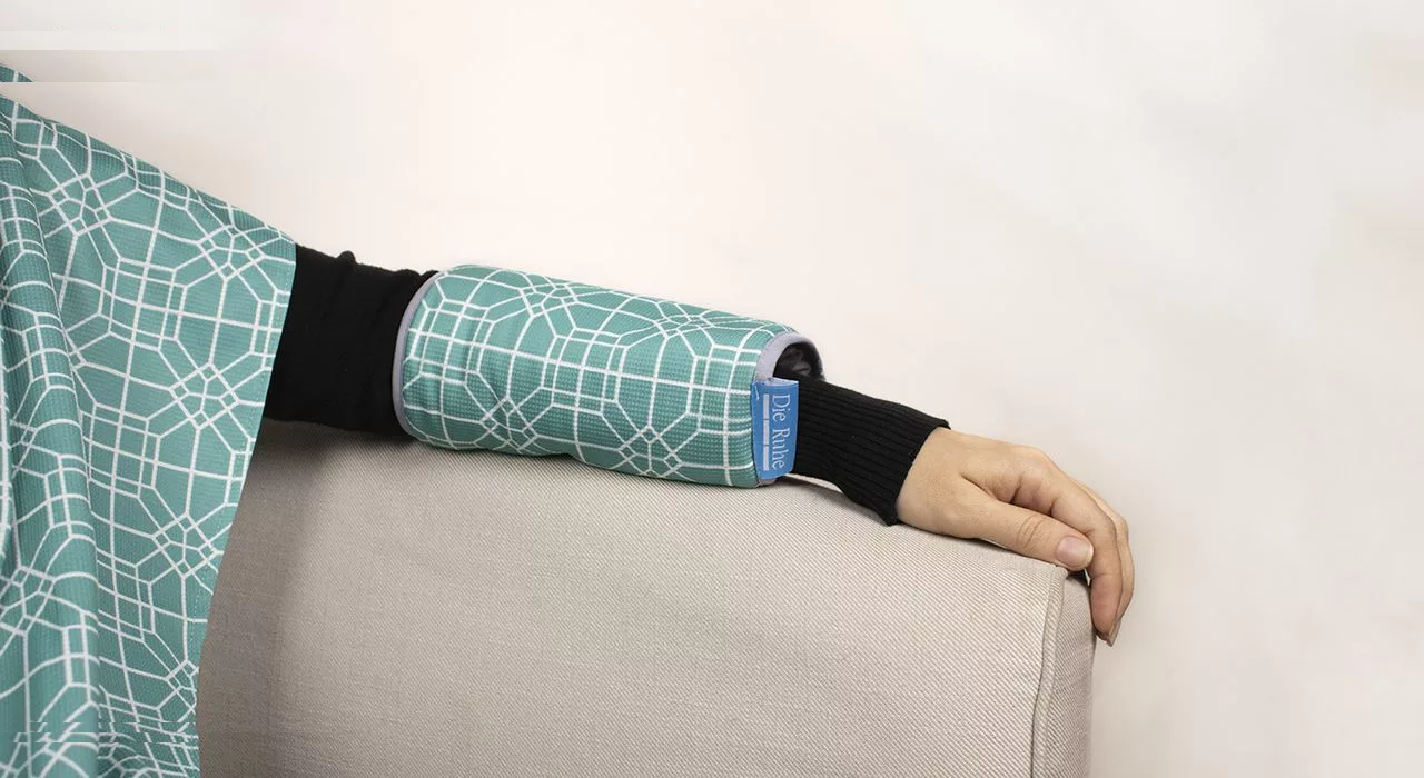 کاور شیردهی دی روحه کد 004 به همراه بالش شیردهی مچی