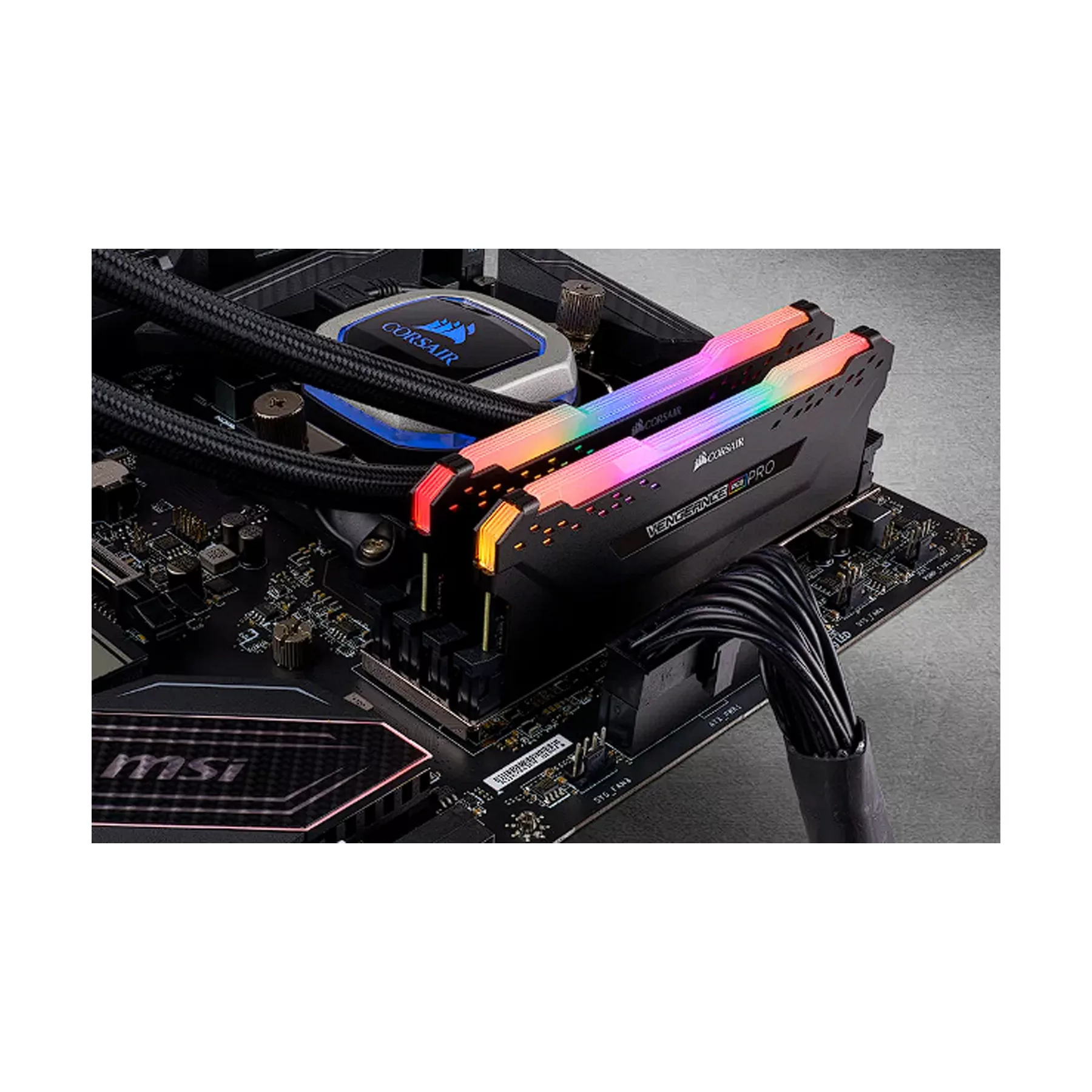 رم دسکتاپ DDR4 دو کاناله 3600 مگاهرتز CL18 کورسیر مدل VENGEANCE RGB PRO ظرفیت 32 گیگابایت