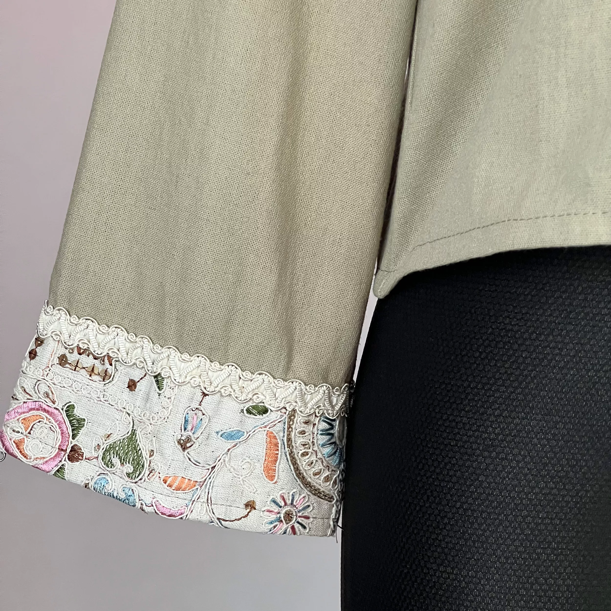 کت رسمی زنانه مدل لینن خرج کار هندی کد AK1298 رنگ سبز سدری