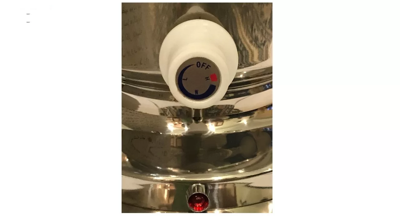سماور برقی مگافورس مدل کلاسیک E-130 گنجایش 4.5 لیتر