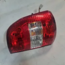 چراغ خطر عقب راست کد 563159 مناسب برای وانت 151