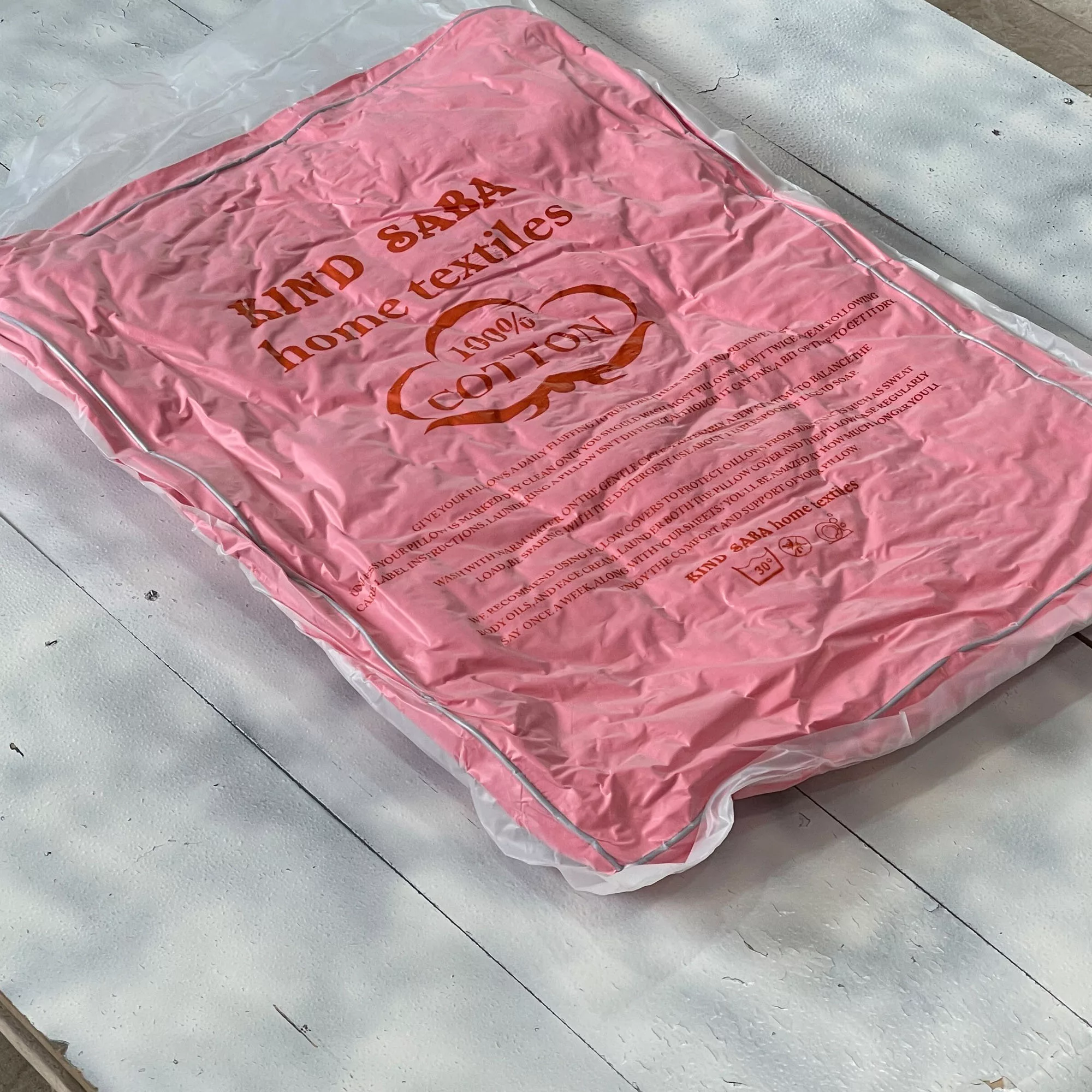 بالش مدل KIND SABA