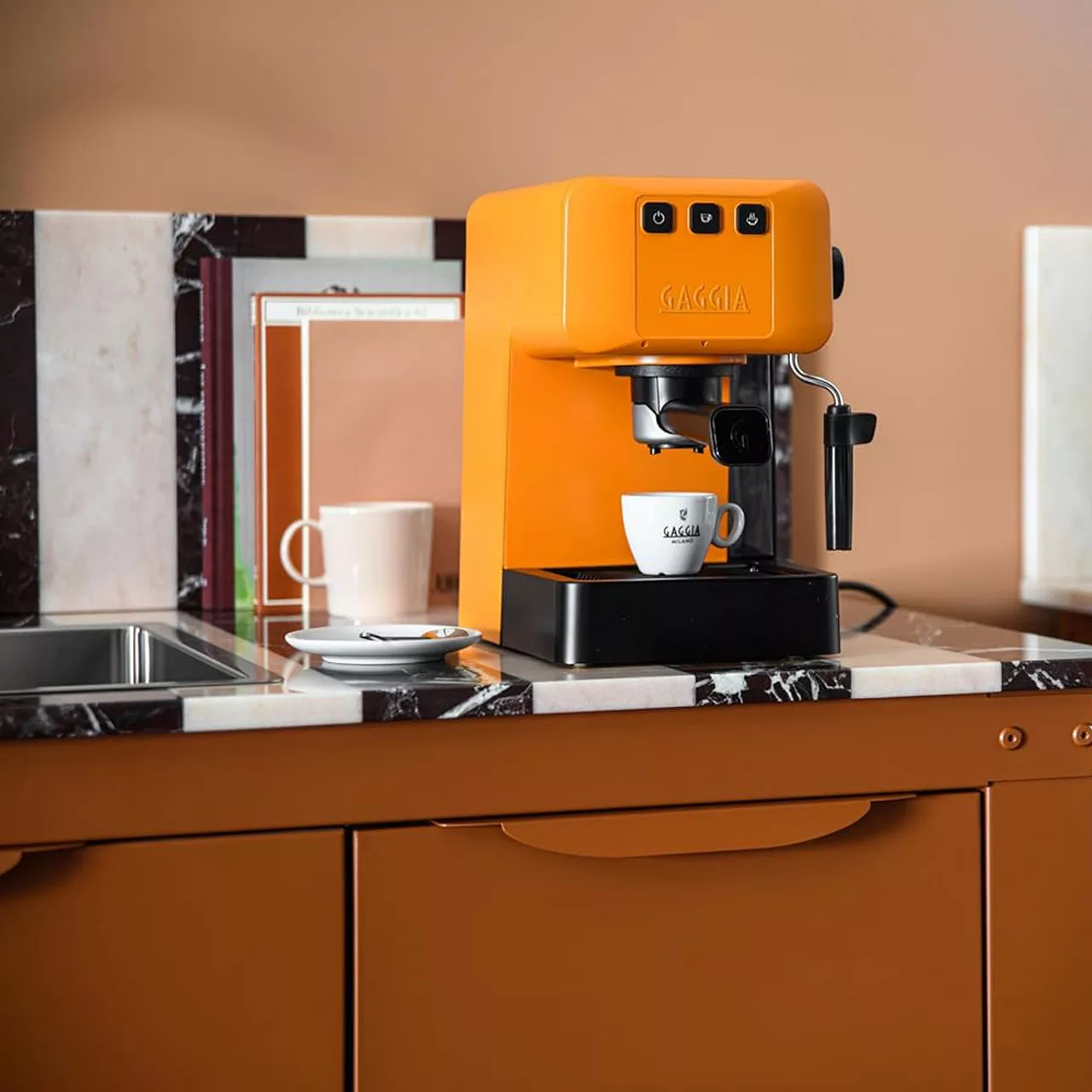 اسپرسو ساز ۱۲۰۰ میلی‌لیتر گاگیا مدل EG2109/05