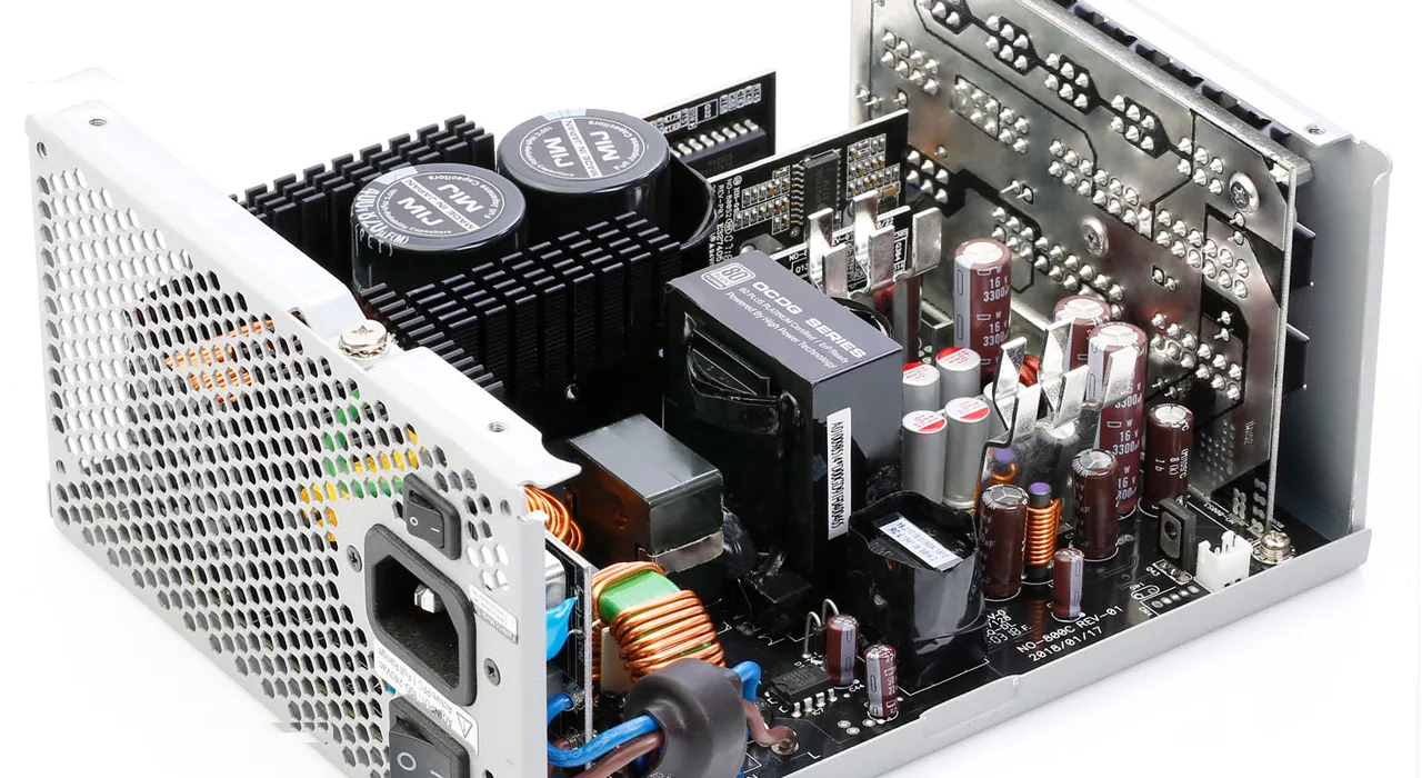 منبع تغذیه کامپیوتر گرین مدل GP1350B-OCDG