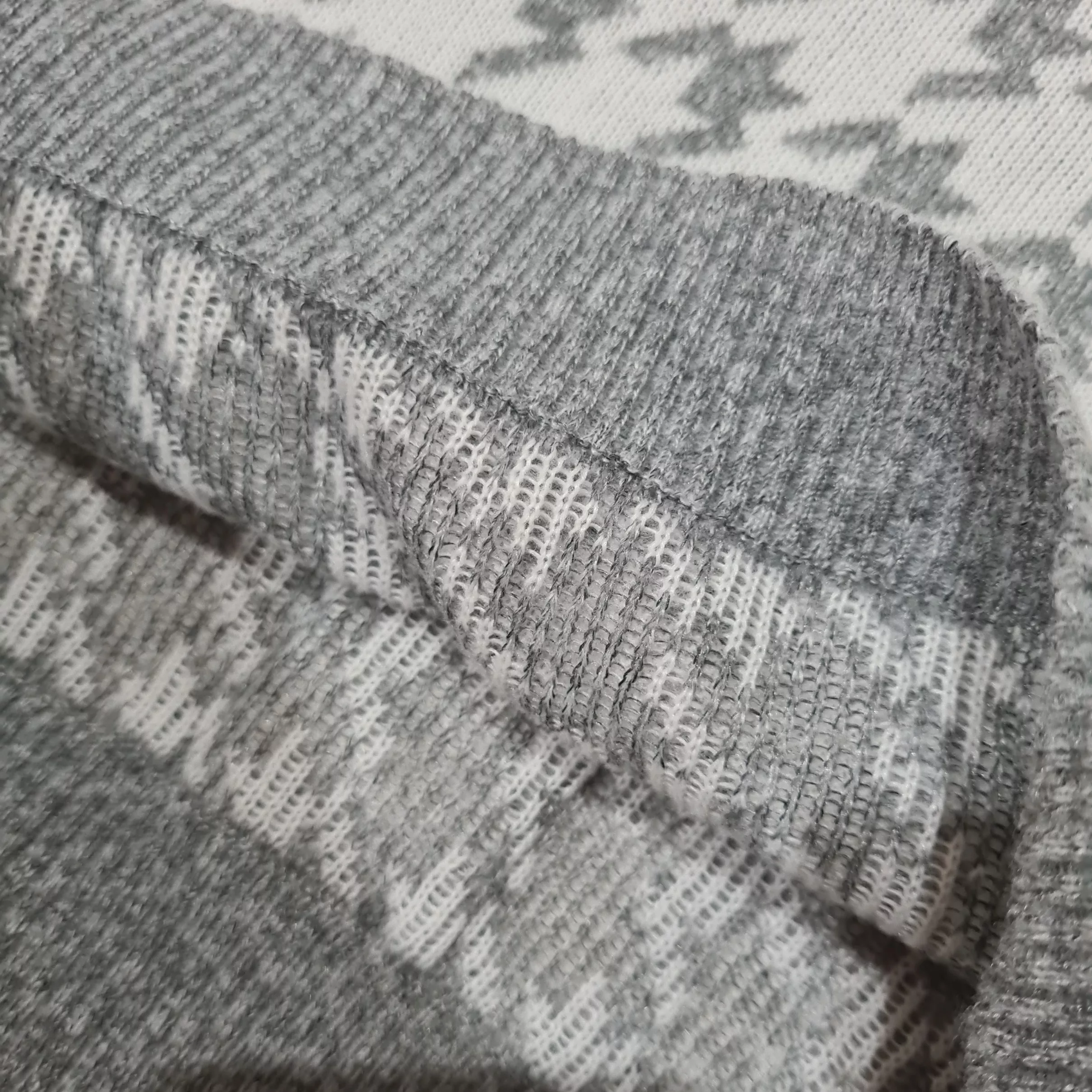 ژیله بافت زنانه طرح پیچازی کد ۳