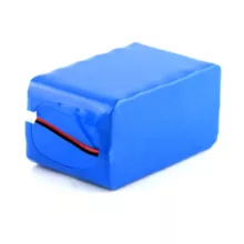 باتری لیتیوم فسفات قابل شارژ مکسل کد 32700 ظرفیت 96000 میلی آمپرساعت بسته 16 عددی
