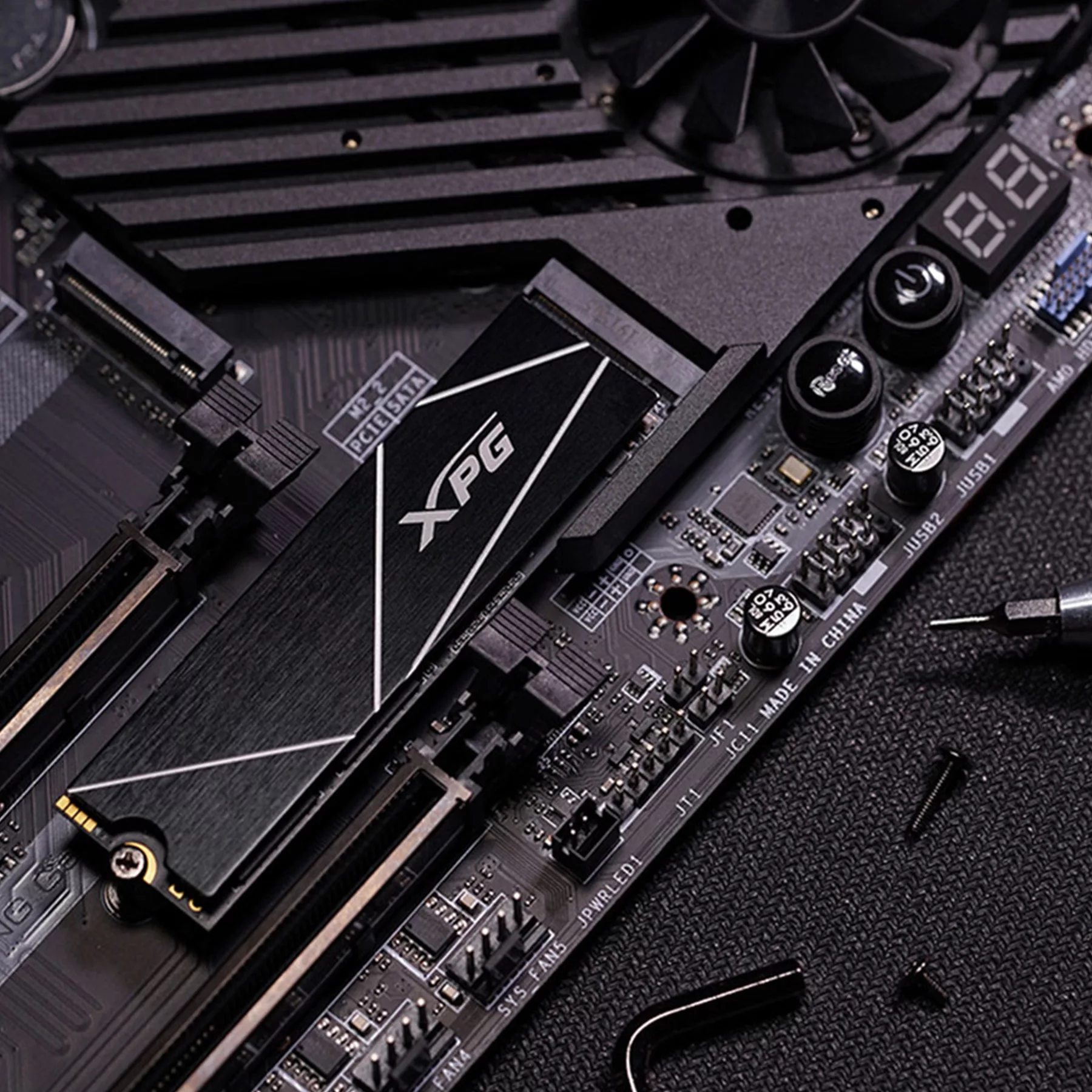 اس اس دی اینترنال ایکس پی جی مدل GAMMIX S70 BLADE ظرفیت 1 ترابایت