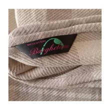 شال مبل برق لامع طرح مینیاتور سایز 140*130 سانتی متر