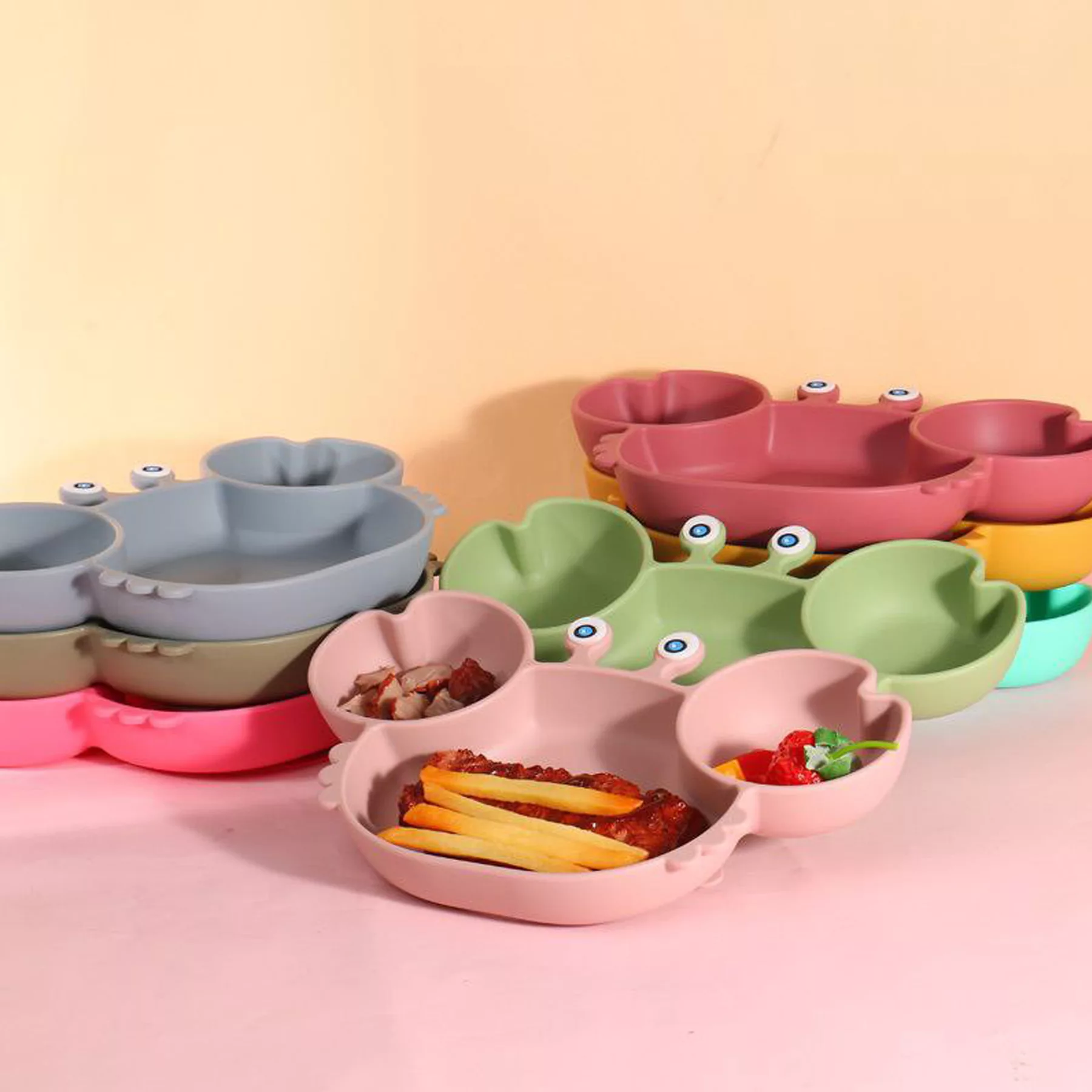 سرویس غذا خوری 8 پارچه کودک هاگی باگی مدل سیلیکونی