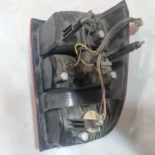 چراغ خطر عقب راست کد 563159 مناسب برای وانت 151