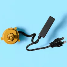 لامپ نور پایین و نور بالا چراغ جلو تک حالته بست یدک مدل یخی کد X19 پایه H4 مناسب برای پراید ۱۳۱، ۱۴۱، ۱۵۱ بسته ۲ عددی