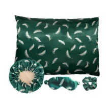 رو بالشی مدل ساتن ابریشم طرح پر به همراه کلاه خواب و چشم بند و کش مو