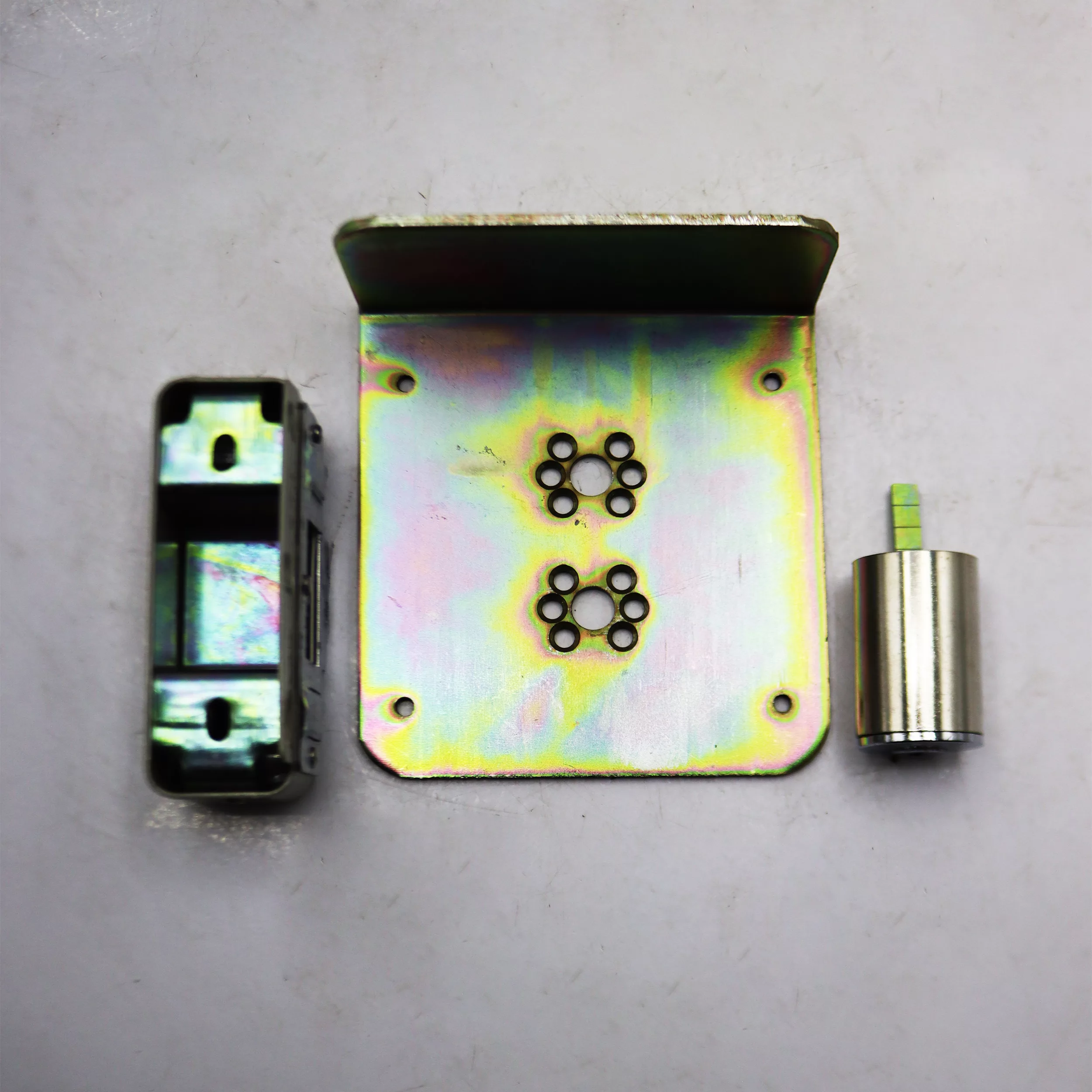 قفل درحیاطی اس ام اس مدل YP-YD208HGR-II