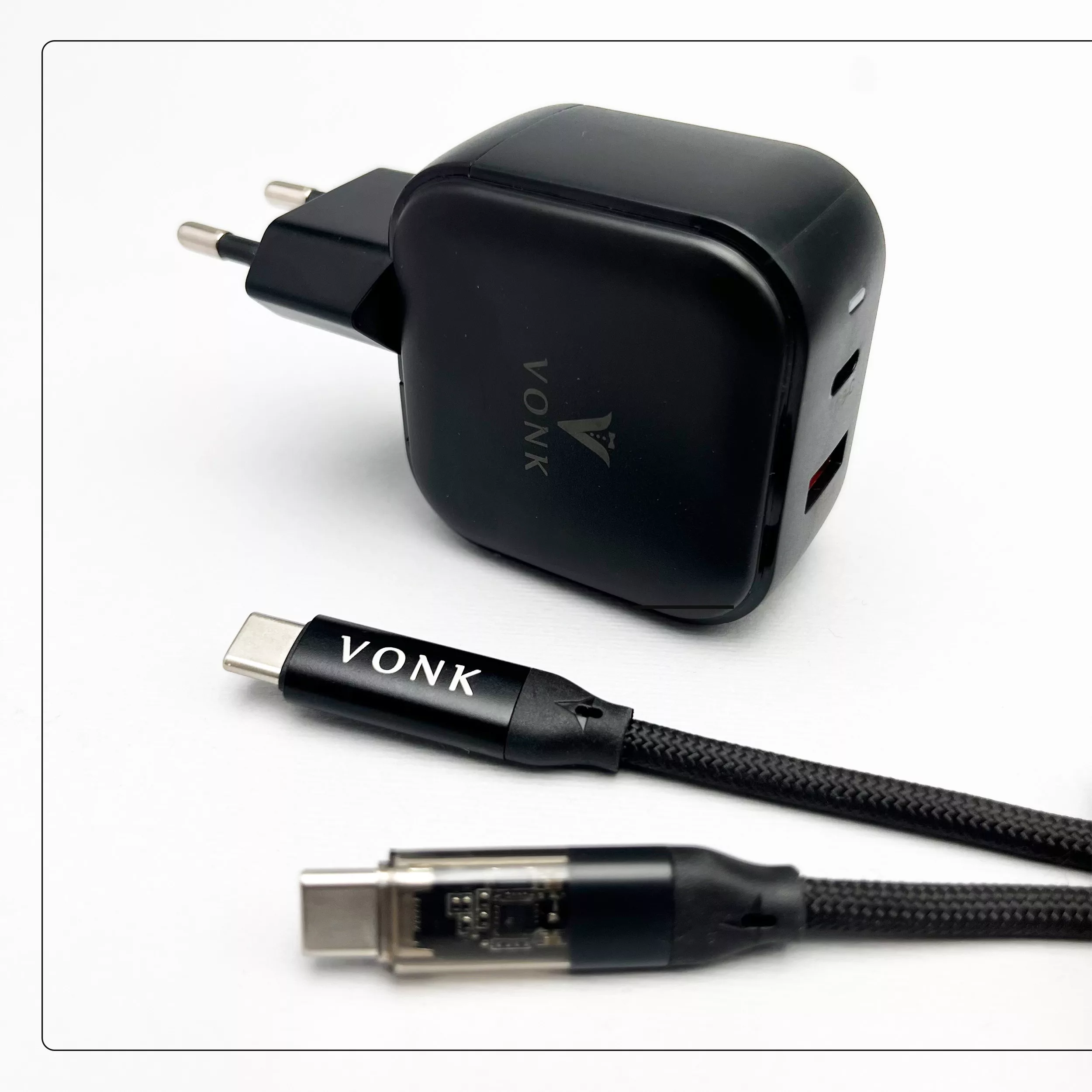 شارژر دیواری 45 وات وونک مدل CA-45 به همراه کابل USB-C
