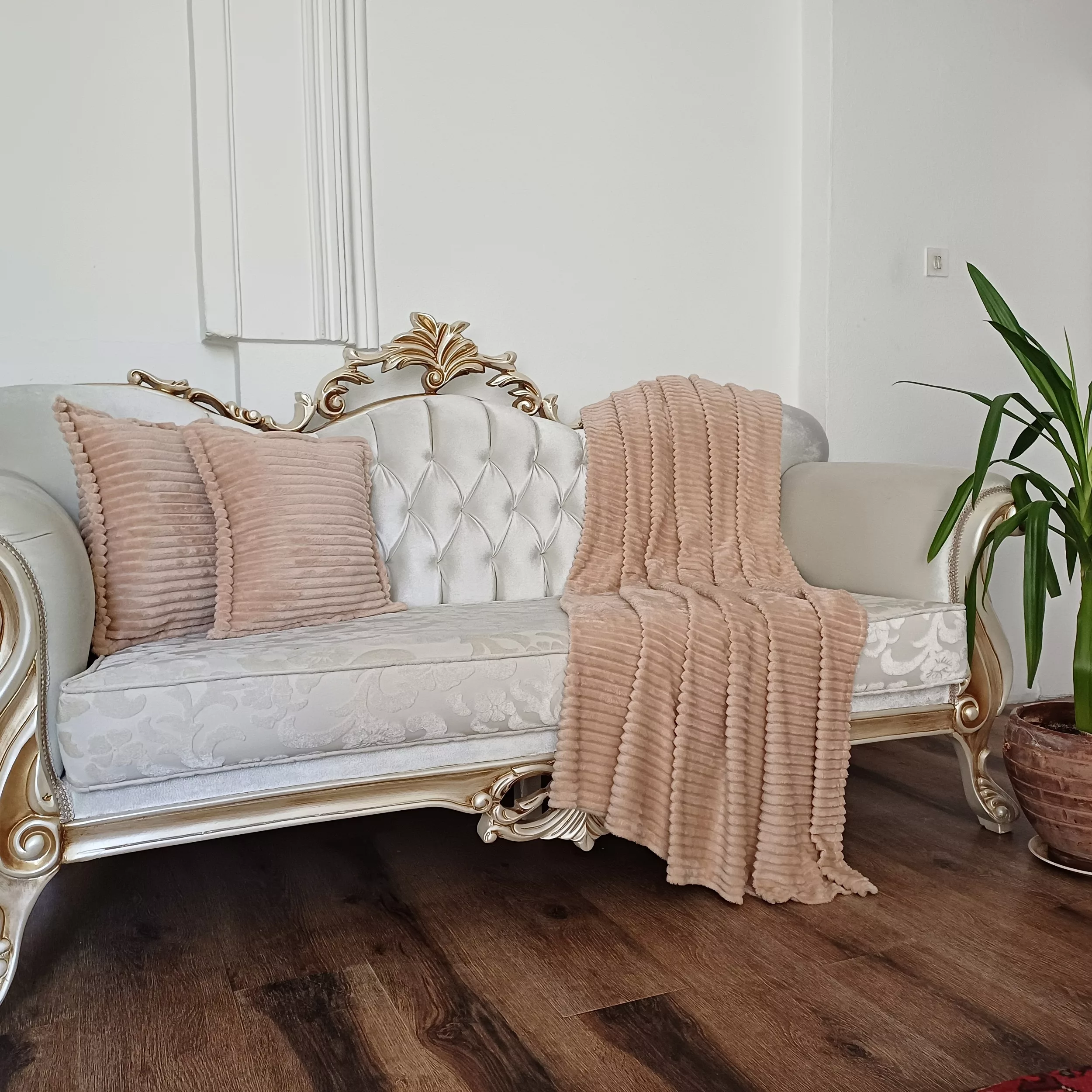 شال مبل مدل کرکره ای پلیسه کد 061 سایز 220×200 سانتی متر به همراه کوسن