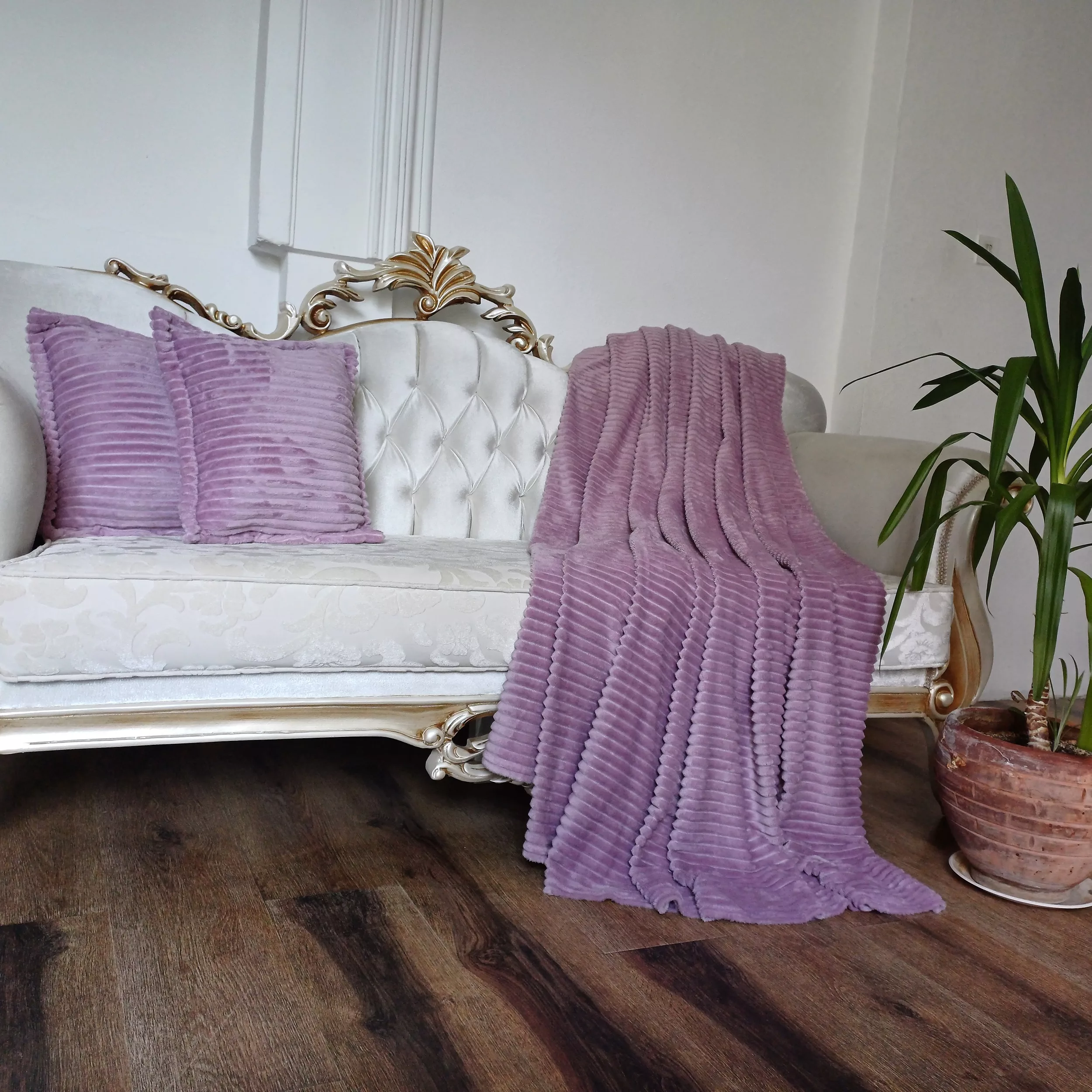 شال مبل مدل کرکره ای پلیسه کد 061 سایز 220×200 سانتی متر به همراه کوسن