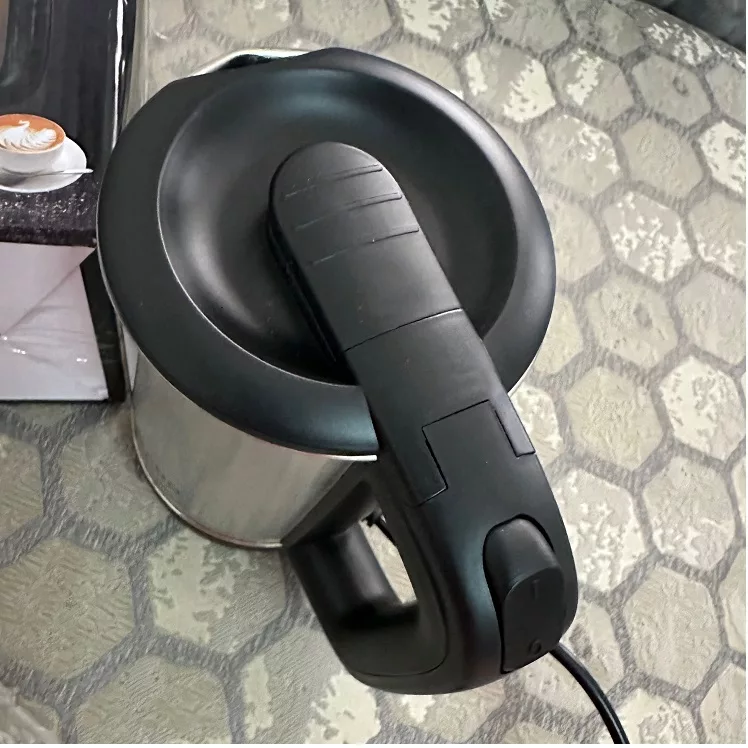 کتری برقی مارادو مدل MA-1063 گنجایش 0.5 لیتر