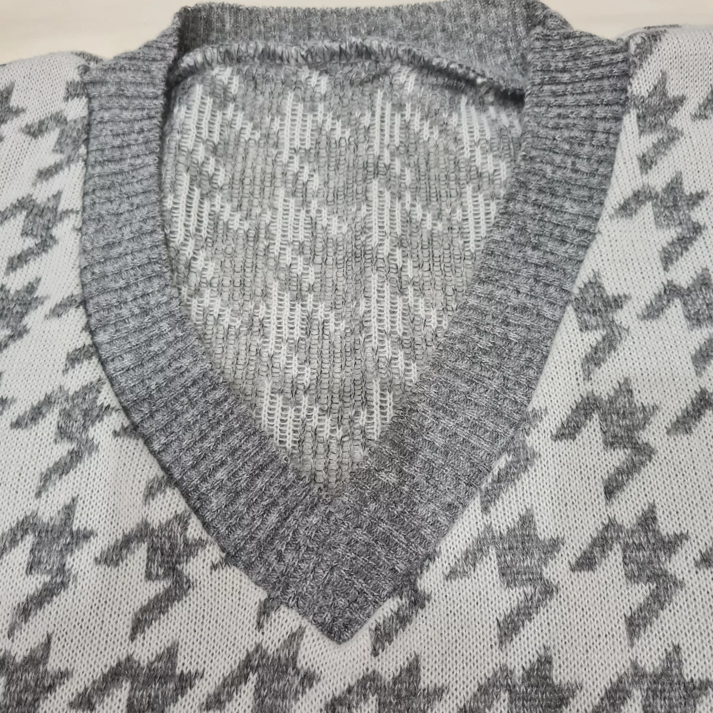 ژیله بافت زنانه طرح پیچازی کد ۳