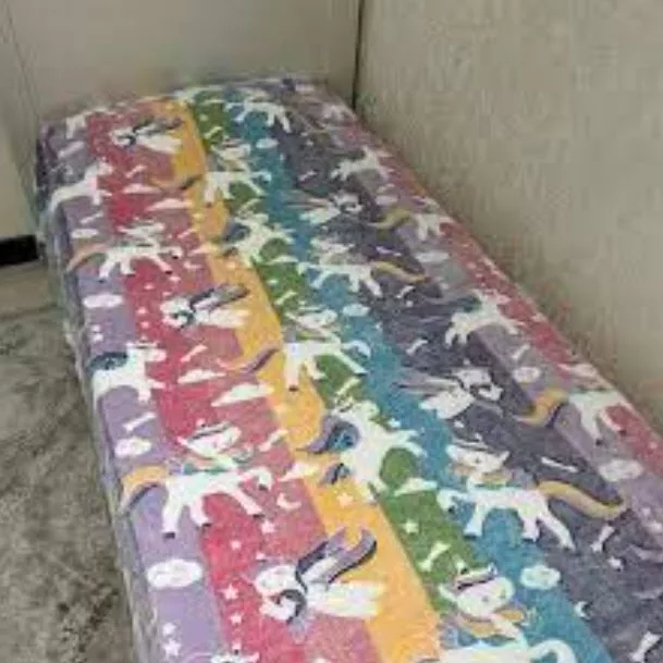 پتو مسافرتی 2 نفر مدل تک شاخ رنگین کمانی سایز 200x210 سانتی‌متر