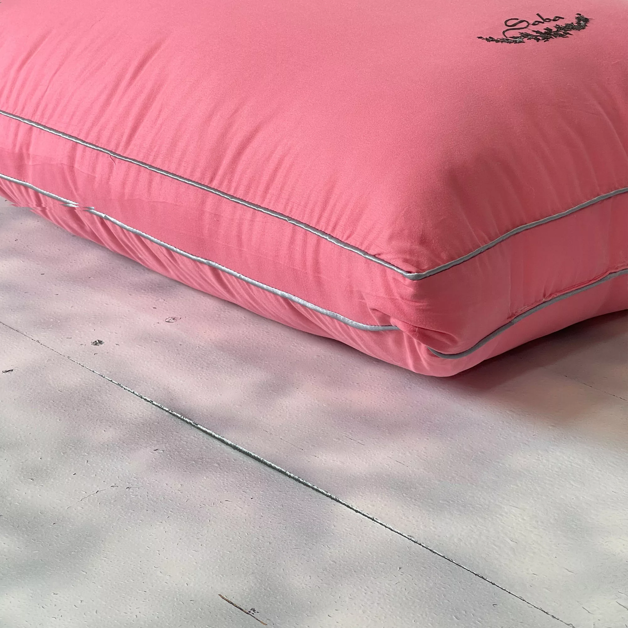 بالش مدل KIND SABA