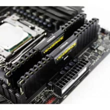 رم دسکتاپ DDR4 دو کاناله 3600 مگاهرتز CL18 کورسیر مدل VENGEANCE LPX ظرفیت 16 گیگابایت