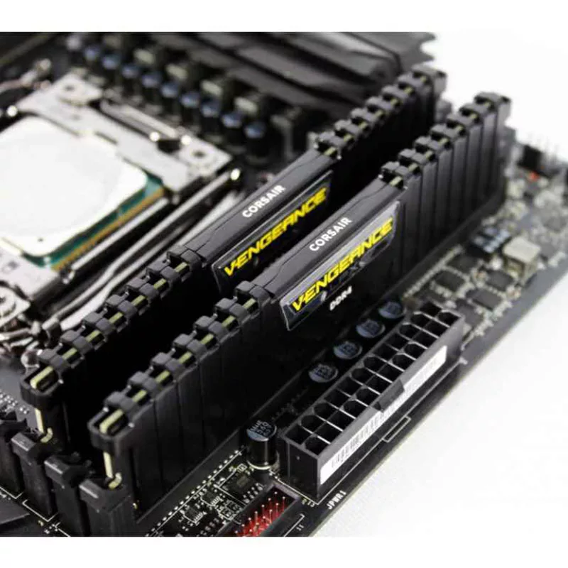 رم دسکتاپ DDR4 دو کاناله 3600 مگاهرتز CL18 کورسیر مدل VENGEANCE LPX ظرفیت 16 گیگابایت