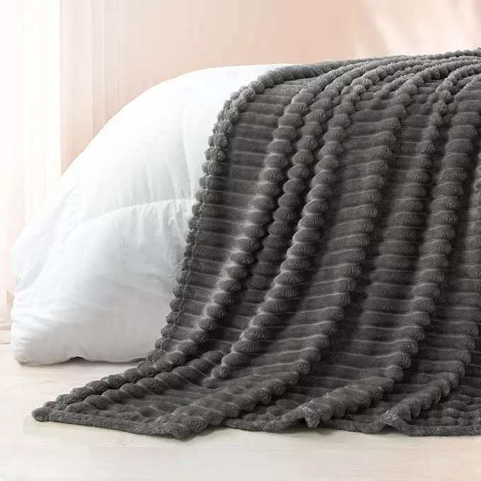 شال مبل و تخت آقای طرح مدل پلیسه سایز 150x200سانتی متر