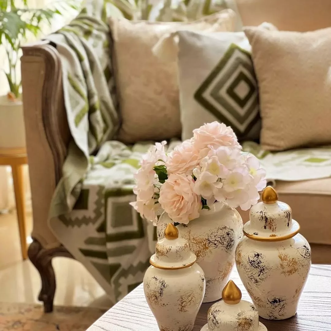 شال مبل و تخت مدل پانچدوزی سایز 142×175 سانتیمتر