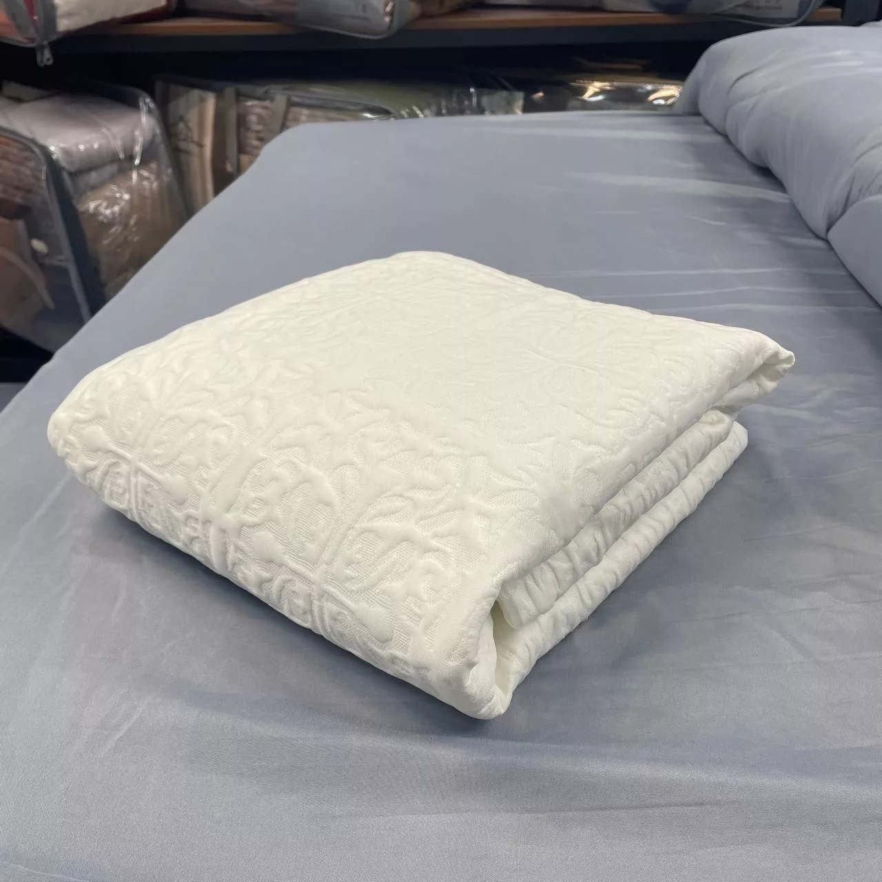 محافظ تشک ضدآب مدل z0080 دو نفره سایز 200*180 سانتی متر