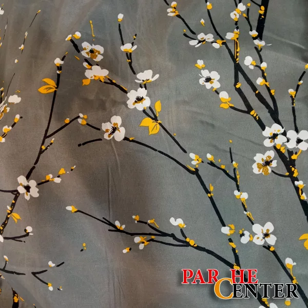 ملحفه مدل کشدار شکوفه ای دو نفره سایز 230×230 سانتیمتر