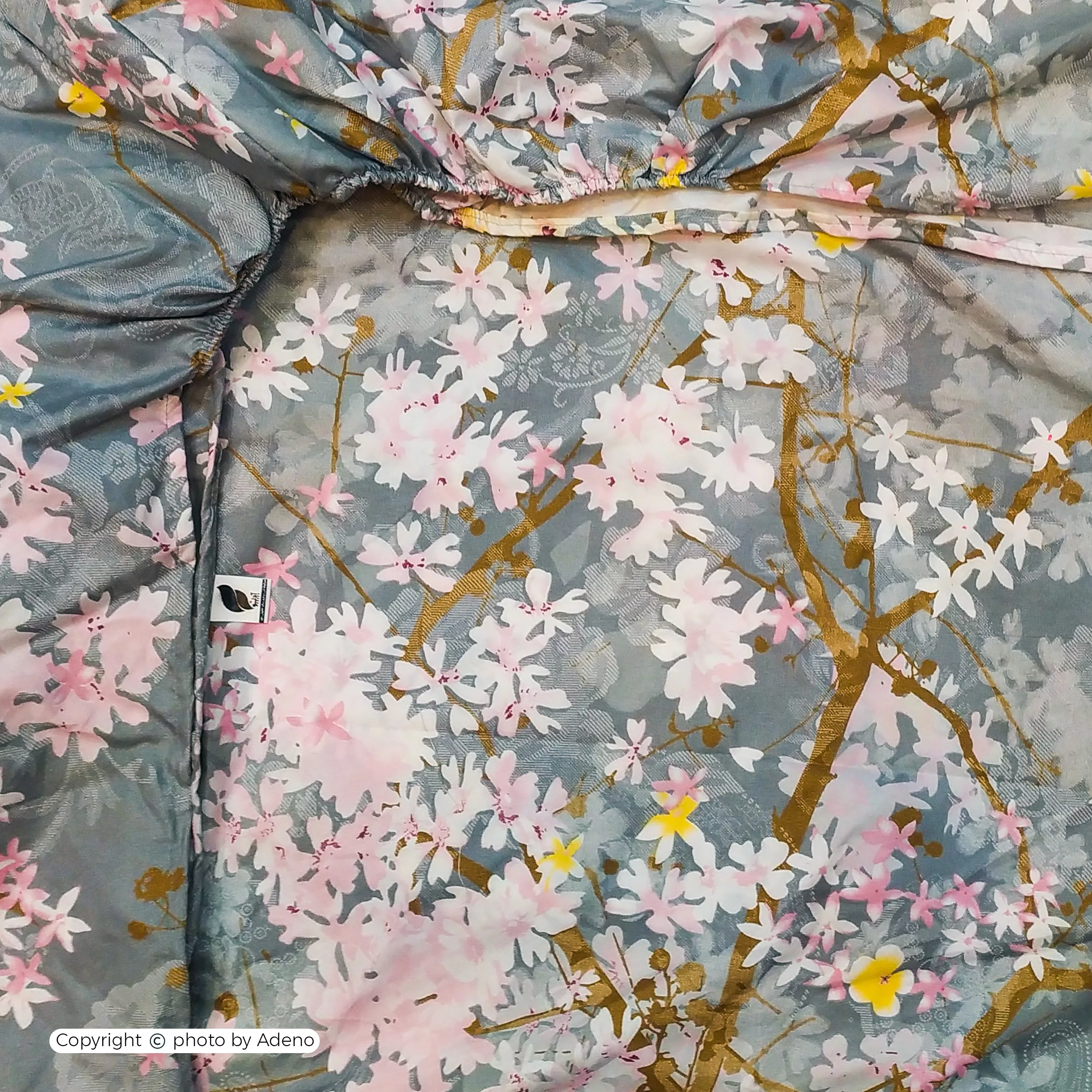 ملحفه آدنو مدل شکوفه کد CH60 دونفره سایز 180x200 سانتی متر
