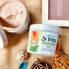 اسکراب لایه بردار پوست اس تی.ایوز مدل FRESH SKIN حجم 283 میلی لیتر