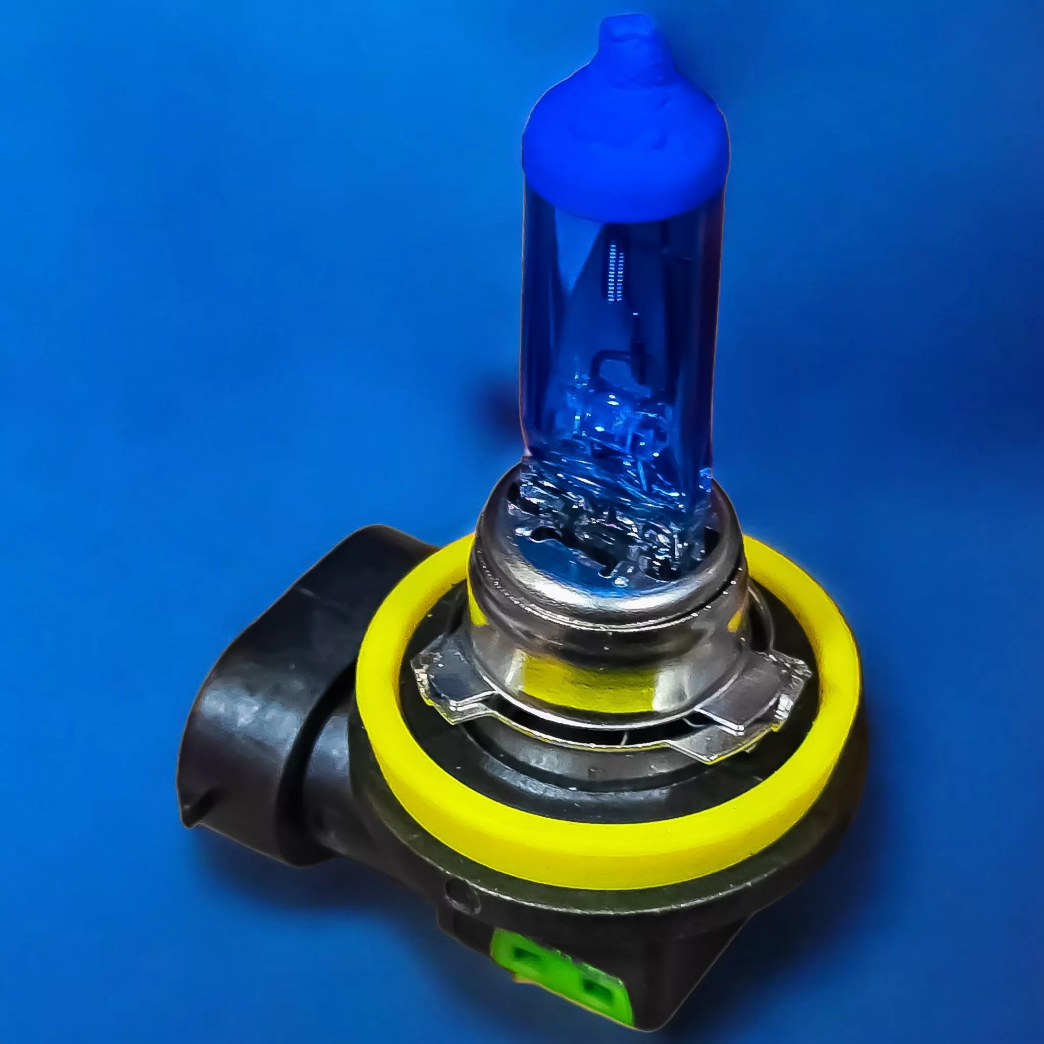 لامپ مه شکن چراغ جلو تک حالته بست یدک مدل یخی پایه H11 مناسب برای برلیانس V5 بسته ۲ عددی