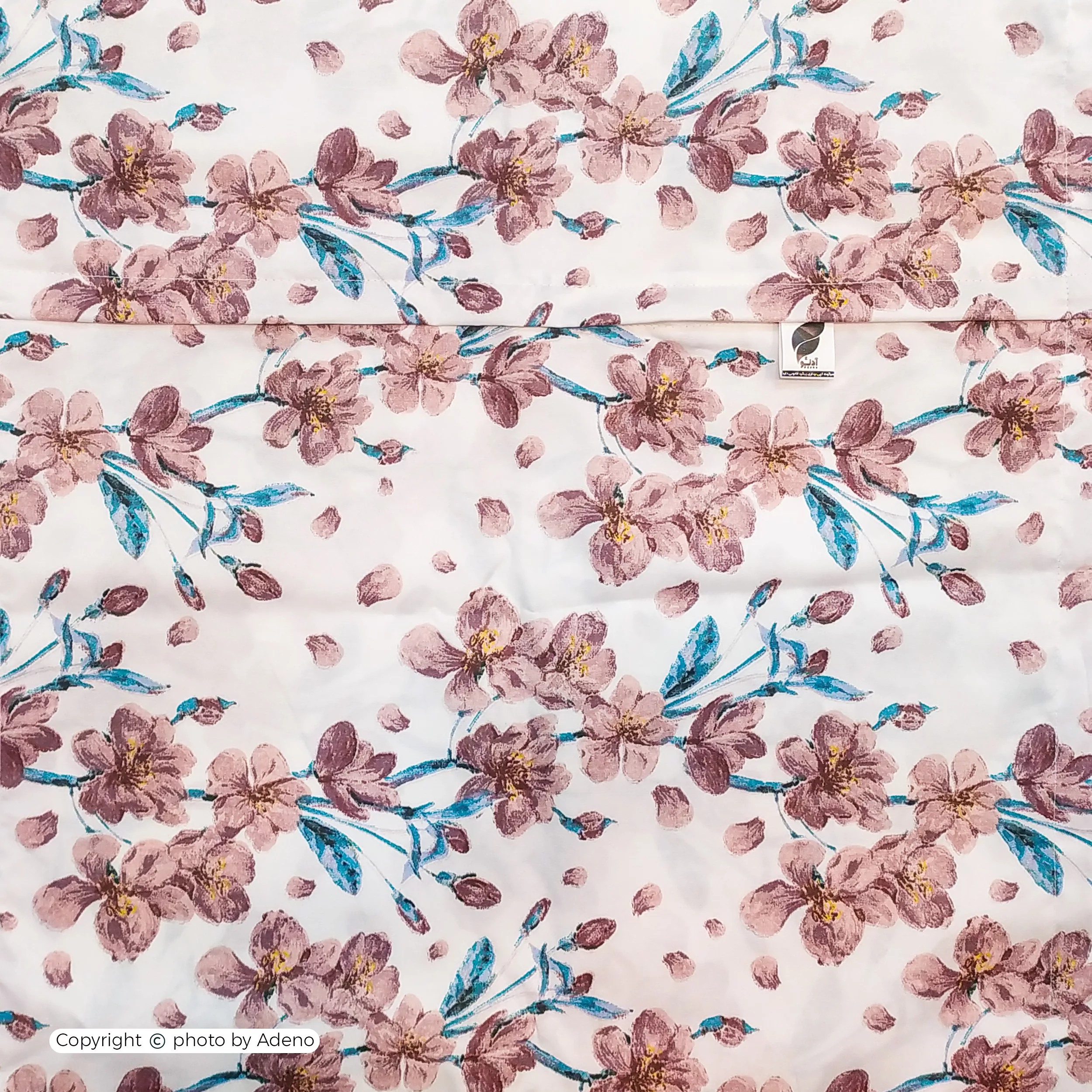 ملحفه آدنو مدل زنبق کد IR121 یک نفره سایز 140x240 سانتی متر