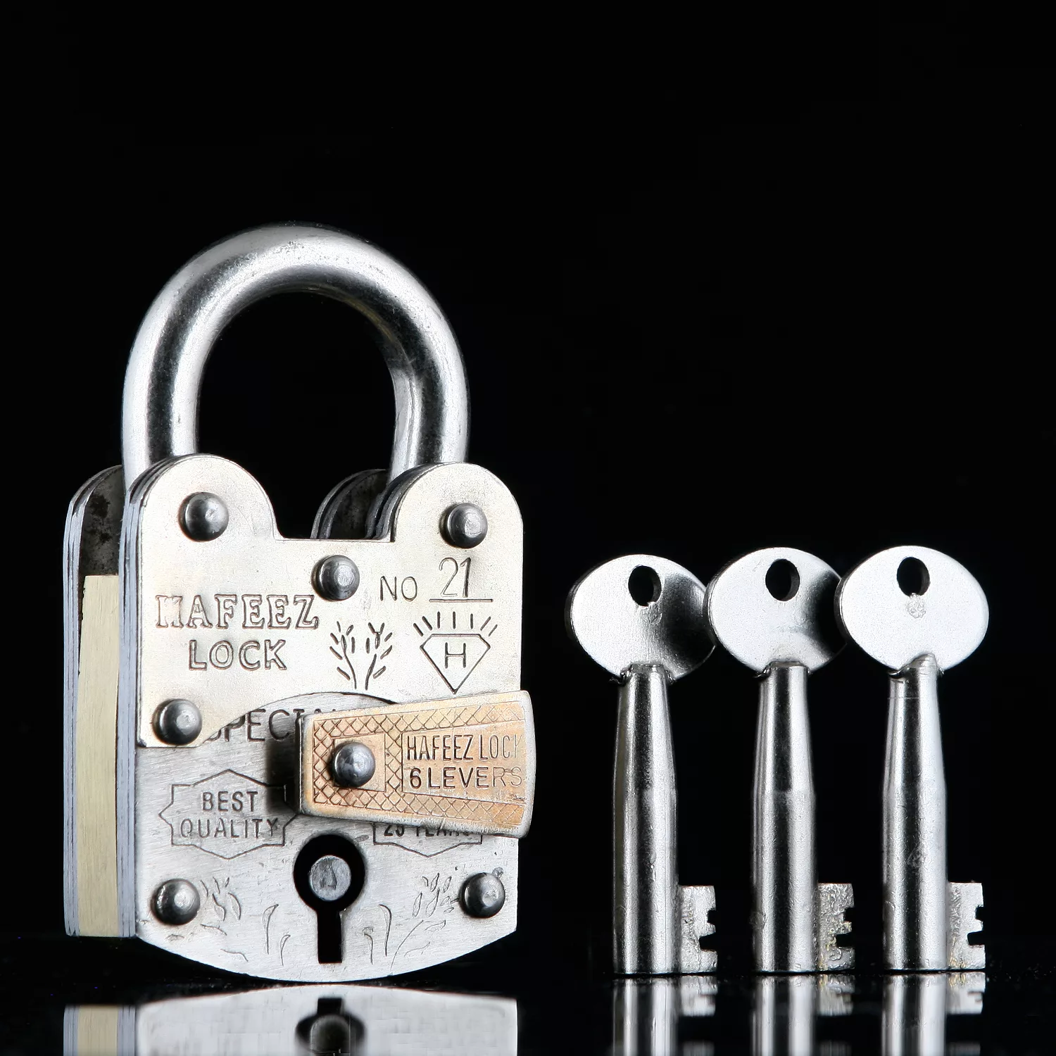 قفل آویز مدل C133