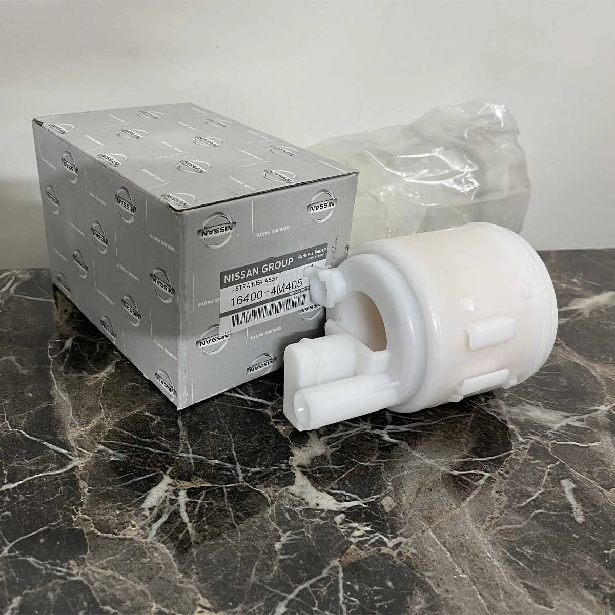 فیلتر بنزین نیسان جنیون پارت مدل 4M405 مناسب برای نیسان ماکسیما