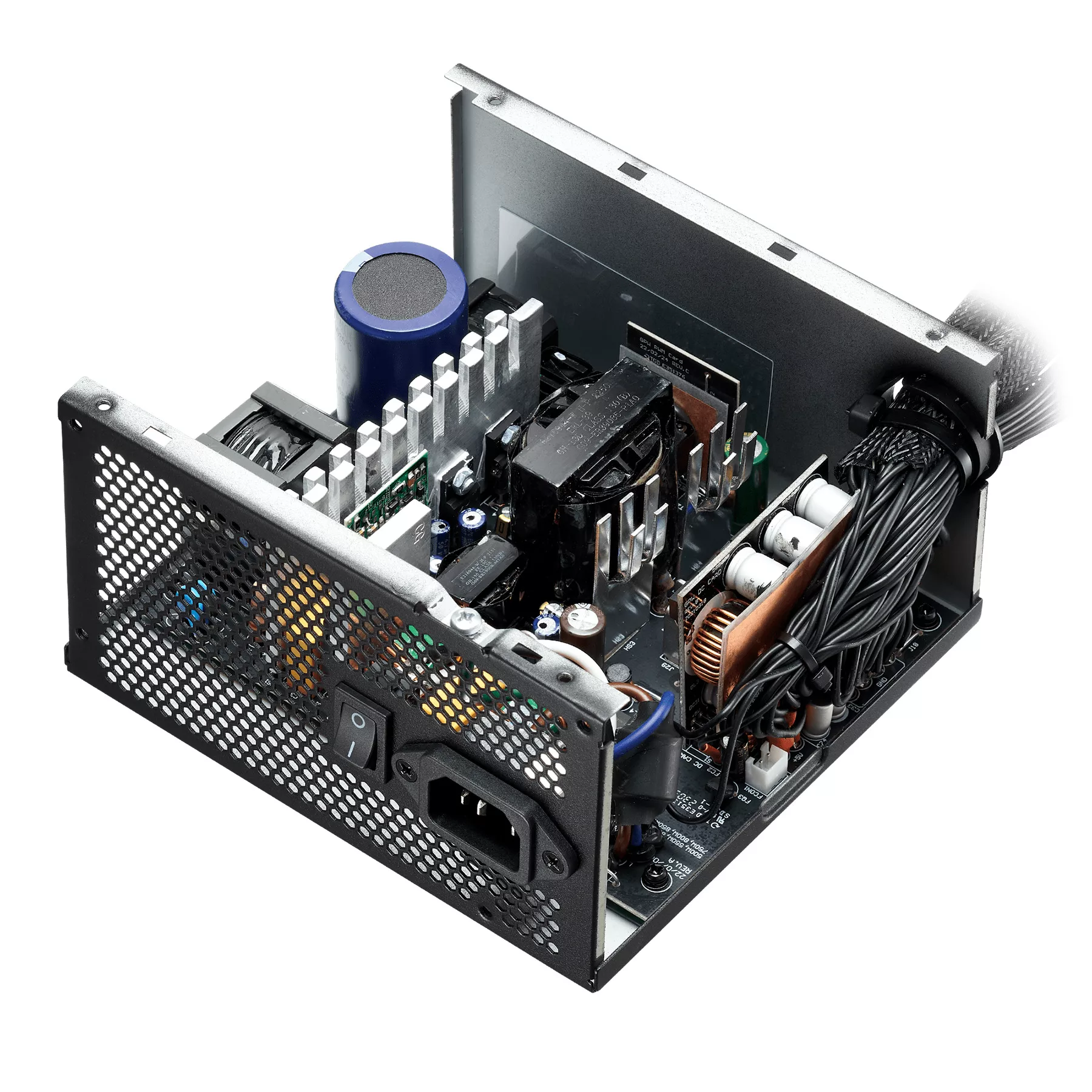 منبع تغذیه کامپیوتر ای دیتا ایکس پی جی مدل KYBER 650W