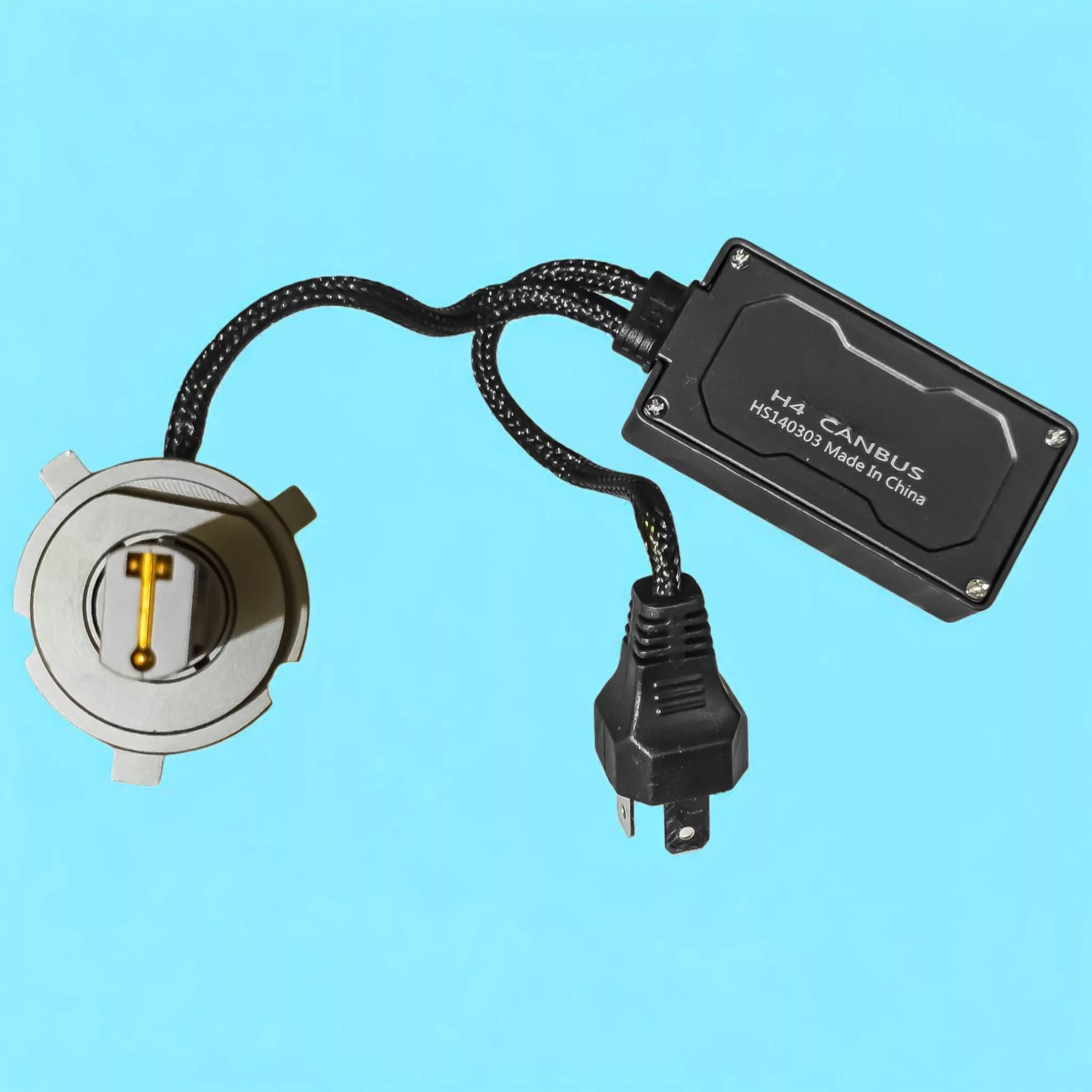 لامپ نور پایین و نور بالا چراغ جلو تک حالته بست یدک مدل یخی کد X11 با پایه H4 مناسب برای پیکان بسته ۲ عددی