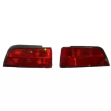 چراغ خطر عقب راست و چپ خودرو کد 00526 مناسب برای پژو پارس بسته دو عددی