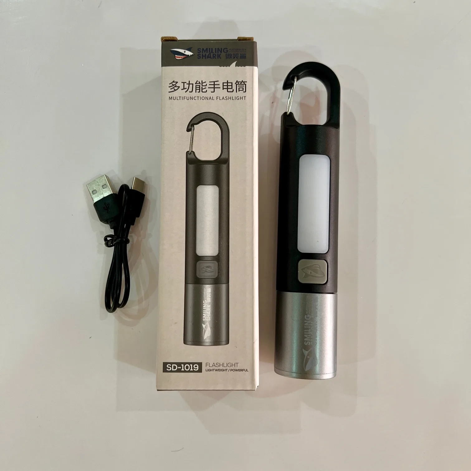 چراغ قوه دستی اسمایلینگ شارک مدل SD1019