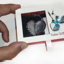 فلش مموری طرح قلب مدل UJ-004 ظرفیت 64 گیگابایت