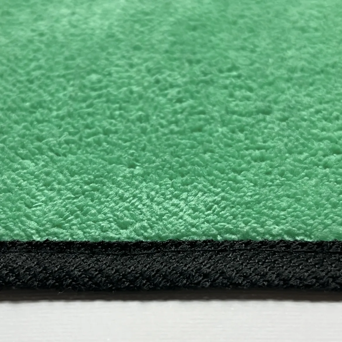 دستمال نظافت خودرو میلان مدل سوپر میکروفایبر پلاس بسته 4 عددی